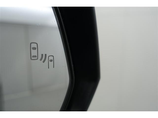 ���u���C���h�X�|�b�g���j�^�[�t���ł��A�ׂ̎Ԑ��𑖂�ԗ������[�_�[�Ō��m�A�h�A�~���[�ł͊m�F���ɂ����㑤���G���A�̎ԗ������m�点�������܂��B