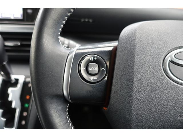 �X�e�A�����O�X�C�b�`���ځI�n���h�������𗣂��Ȃ��Ă��A�茳�̃X�C�b�`�ŉ��ʒ��߂Ȃǂ��o���܂��B�^�]�ȂɎ��������炳�Ȃ��Ă����삪�o���Ĉ��S�ł��I