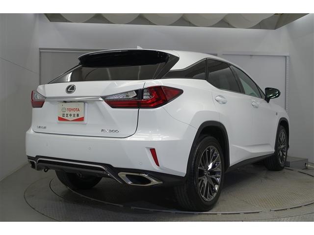 �o�b�N�h�A�͑傫����ɒ��ˏオ��܂��̂ŉו��̏o��������ȒP�ɏo���܂��B�J�̓��ɂ̓o�b�N�h�A���J�����ɂȂ��Ă���܂��恙