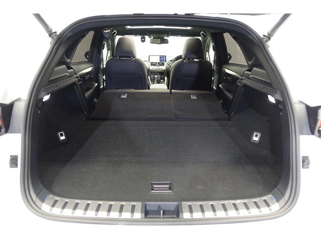 �Z�J���h�V�[�g��|������Ԃł��B�Z�J���h�V�[�g�͓Ɨ��|�A�ו��ɍ��킹�ă��Q�b�W�X�y�[�X���A�����W�ł��܂��B