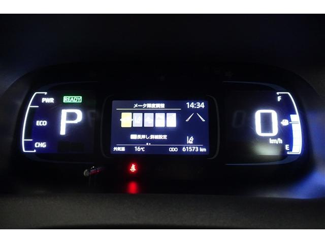 アクア Ｚ　１オーナー車　エアバック　ＡＡＣ　ＤＶＤ再生機能　ＬＥＤライト　ＡＣ１００Ｖ　助手席エアバック　フルセグテレビ　ＶＳＣ　パワーウィンドウ　メディアプレイヤー接続　整備記録簿　盗難防止システム　ＥＴＣ（16枚目）