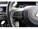 ステアリングスイッチ搭載!ハンドルから手を離さなくても、手元のスイッチで音量調節などが出来ます。運転席に視線をそらさなくても操作が出来て安全です!