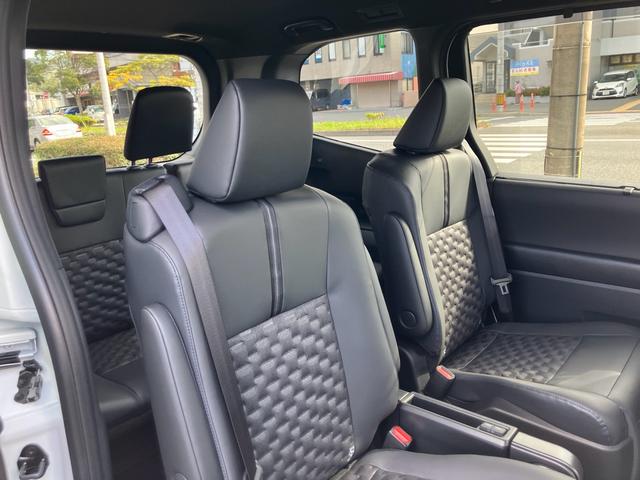 ヴォクシー ハイブリッドＳ－Ｚ　登録済未使用車　ナビテレビ　アラウンドビュー　後席フリップダウンモニター　ＥＴＣ　ヘッドアップディスプレイ　デジタルインナーミラー（19枚目）
