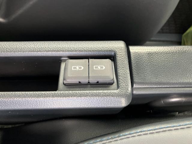 ヴォクシー ハイブリッドＳ－Ｚ　登録済未使用車　ナビテレビ　アラウンドビュー　後席フリップダウンモニター　ＥＴＣ　ヘッドアップディスプレイ　デジタルインナーミラー（28枚目）