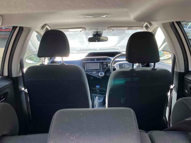 アクア S ETC ナビ TV レーンアシスト 衝突被害軽減システム オートマチックハイビーム キーレスエントリー 電動格納ミラー CVT 衝突安全ボディ ABS ESC CD ミュージックプレイヤー接続可(25枚目)