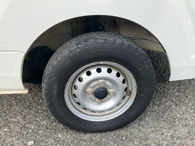 ハイゼットトラック 多目的ダンプ　４ＷＤ　ＰＴＯダンプ　５速マニュアル　ナビテレビ　エアコン　タイヤ４本新品　バッテリー新品　荷台塗装仕上げ済（18枚目）