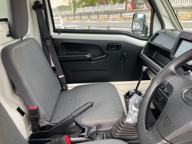 ハイゼットトラック 多目的ダンプ　４ＷＤ　ＰＴＯダンプ　５速マニュアル　ナビテレビ　エアコン　タイヤ４本新品　バッテリー新品　荷台塗装仕上げ済（21枚目）