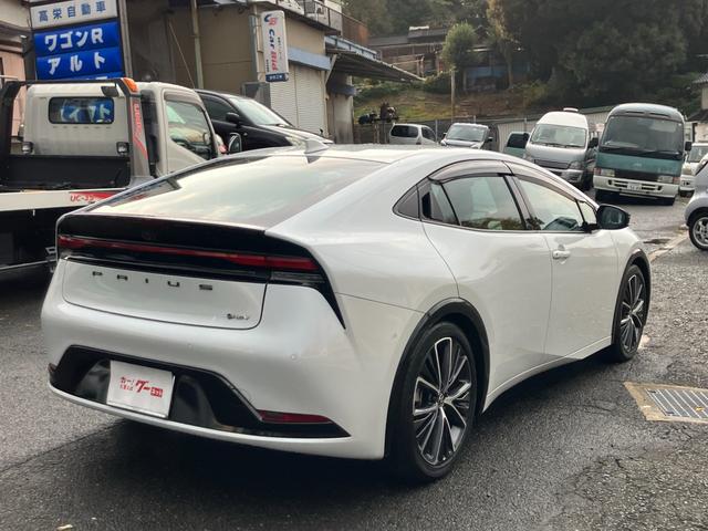 プリウス Ｚ　ワンオーナー　パノラミックビューモニター　パワーゲート　デジタルインナーミラー　ナビテレビ　スマートキー　プッシュスタート　セキュリティー　アイドリングストップ　ＬＥＤライト　記録簿　取扱説明書（8枚目）