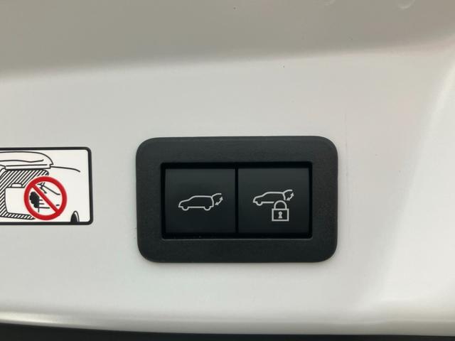 プリウス Ｚ　ワンオーナー　パノラミックビューモニター　パワーゲート　デジタルインナーミラー　ナビテレビ　スマートキー　プッシュスタート　セキュリティー　アイドリングストップ　ＬＥＤライト　記録簿　取扱説明書（12枚目）