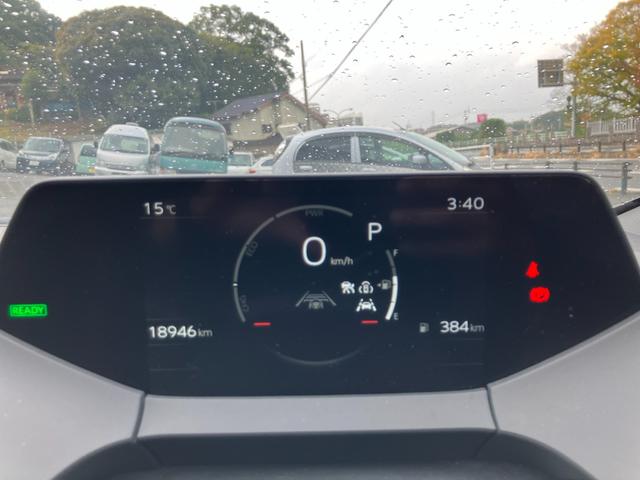 プリウス Ｚ　ワンオーナー　パノラミックビューモニター　パワーゲート　デジタルインナーミラー　ナビテレビ　スマートキー　プッシュスタート　セキュリティー　アイドリングストップ　ＬＥＤライト　記録簿　取扱説明書（32枚目）