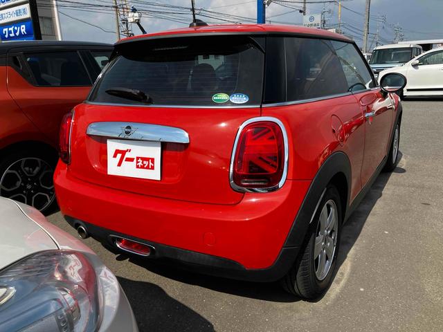 ＭＩＮＩ ヴィクトリア　ワンオーナー　ＥＴＣ　ナビ　アルミホイール　キーレスエントリー　ＬＥＤヘッドランプ　アイドリングストップ　電動格納ミラー　ＣＶＴ　盗難防止システム　ＡＢＳ　ＥＳＣ　エアコン　パワーステアリング（22枚目）