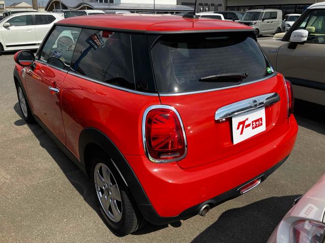 ＭＩＮＩ ヴィクトリア　ワンオーナー　ＥＴＣ　ナビ　アルミホイール　キーレスエントリー　ＬＥＤヘッドランプ　アイドリングストップ　電動格納ミラー　ＣＶＴ　盗難防止システム　ＡＢＳ　ＥＳＣ　エアコン　パワーステアリング（23枚目）