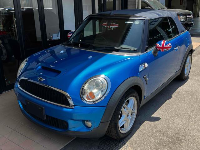 ＭＩＮＩ クーパーＳ　コンバーチブル　オープンカー　クリアランスソナー　ＡＴ　キーレスエントリー　電動格納ミラー　アルミホイール　ＣＤ　エアコン　パワーステアリング　パワーウィンドウ（12枚目）
