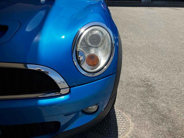 ＭＩＮＩ クーパーＳ　コンバーチブル　オープンカー　クリアランスソナー　ＡＴ　キーレスエントリー　電動格納ミラー　アルミホイール　ＣＤ　エアコン　パワーステアリング　パワーウィンドウ（29枚目）