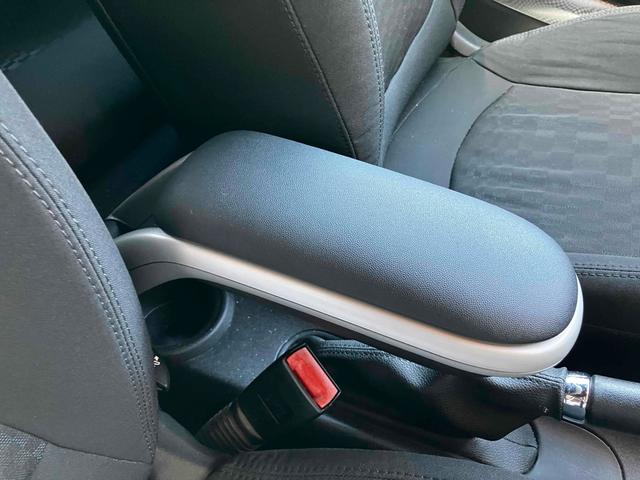 ＭＩＮＩ クーパーＳ　コンバーチブル　オープンカー　クリアランスソナー　ＡＴ　キーレスエントリー　電動格納ミラー　アルミホイール　ＣＤ　エアコン　パワーステアリング　パワーウィンドウ（41枚目）