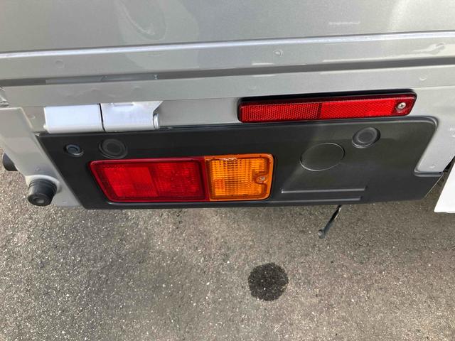 ハイゼットトラック スタンダード 4WD 三方開 MT 衝突被害軽減システム クリアランスソナー アイドリングストップ オートライト ESC エアコン パワーステアリング 運転席エアバッグ(14枚目)