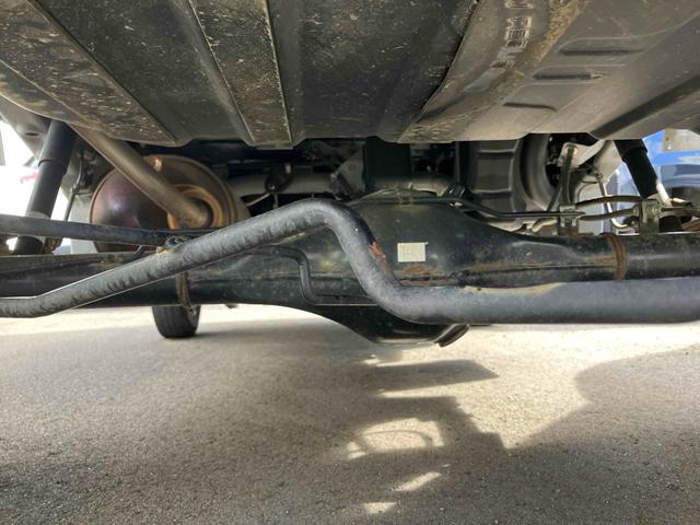 ハイゼットトラック スタンダード 4WD 三方開 MT 衝突被害軽減システム クリアランスソナー アイドリングストップ オートライト ESC エアコン パワーステアリング 運転席エアバッグ(16枚目)