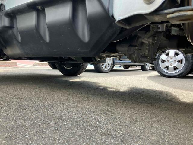 ハイゼットトラック スタンダード 4WD 三方開 MT 衝突被害軽減システム クリアランスソナー アイドリングストップ オートライト ESC エアコン パワーステアリング 運転席エアバッグ(18枚目)