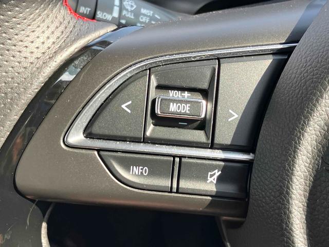 スイフトスポーツ ベースグレード オートクルーズコントロール レーンアシスト 衝突被害軽減システム アルミホイール オートライト LEDヘッドランプ スマートキー 電動格納ミラー シートヒーター MT 盗難防止システム 衝突安全ボディ(7枚目)