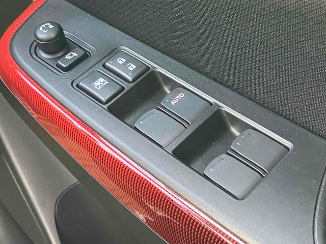 スイフトスポーツ ベースグレード オートクルーズコントロール レーンアシスト 衝突被害軽減システム アルミホイール オートライト LEDヘッドランプ スマートキー 電動格納ミラー シートヒーター MT 盗難防止システム 衝突安全ボディ(11枚目)