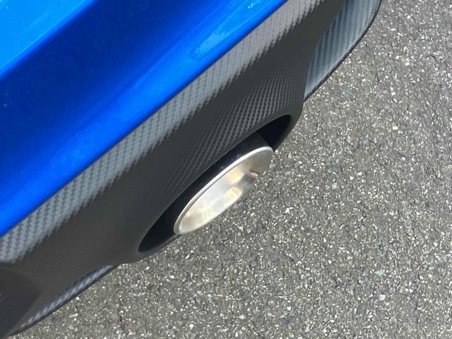 スイフトスポーツ ベースグレード オートクルーズコントロール レーンアシスト 衝突被害軽減システム アルミホイール オートライト LEDヘッドランプ スマートキー 電動格納ミラー シートヒーター MT 盗難防止システム 衝突安全ボディ(21枚目)