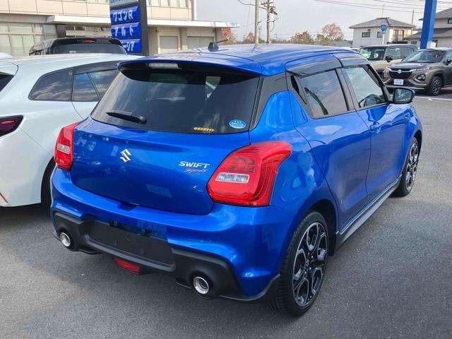 スイフトスポーツ ベースグレード オートクルーズコントロール レーンアシスト 衝突被害軽減システム アルミホイール オートライト LEDヘッドランプ スマートキー 電動格納ミラー シートヒーター MT 盗難防止システム 衝突安全ボディ(23枚目)