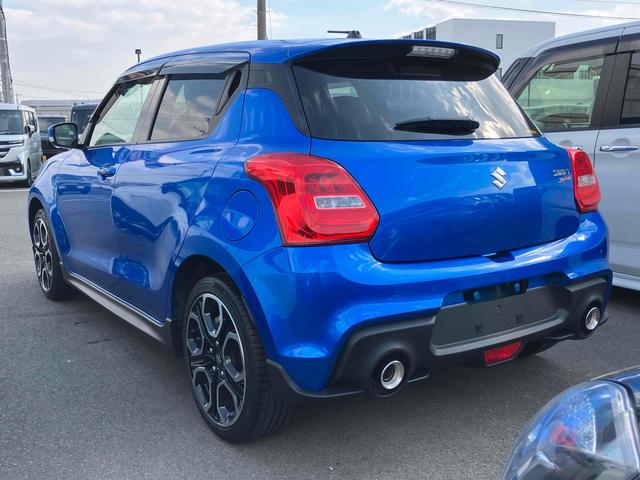 スイフトスポーツ ベースグレード オートクルーズコントロール レーンアシスト 衝突被害軽減システム アルミホイール オートライト LEDヘッドランプ スマートキー 電動格納ミラー シートヒーター MT 盗難防止システム 衝突安全ボディ(24枚目)