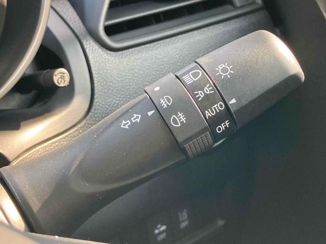 スイフトスポーツ ベースグレード オートクルーズコントロール レーンアシスト 衝突被害軽減システム アルミホイール オートライト LEDヘッドランプ スマートキー 電動格納ミラー シートヒーター MT 盗難防止システム 衝突安全ボディ(43枚目)