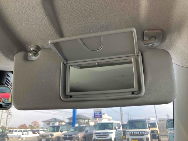 スイフトスポーツ ベースグレード オートクルーズコントロール レーンアシスト 衝突被害軽減システム アルミホイール オートライト LEDヘッドランプ スマートキー 電動格納ミラー シートヒーター MT 盗難防止システム 衝突安全ボディ(45枚目)