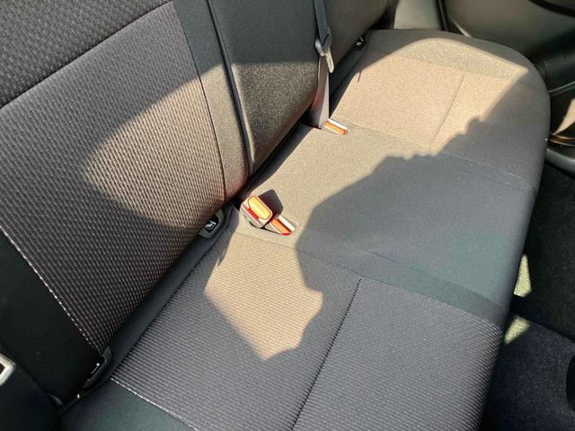 スイフトスポーツ ベースグレード オートクルーズコントロール レーンアシスト 衝突被害軽減システム アルミホイール オートライト LEDヘッドランプ スマートキー 電動格納ミラー シートヒーター MT 盗難防止システム 衝突安全ボディ(52枚目)