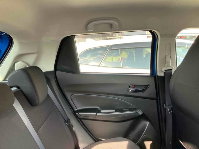 スイフトスポーツ ベースグレード オートクルーズコントロール レーンアシスト 衝突被害軽減システム アルミホイール オートライト LEDヘッドランプ スマートキー 電動格納ミラー シートヒーター MT 盗難防止システム 衝突安全ボディ(53枚目)