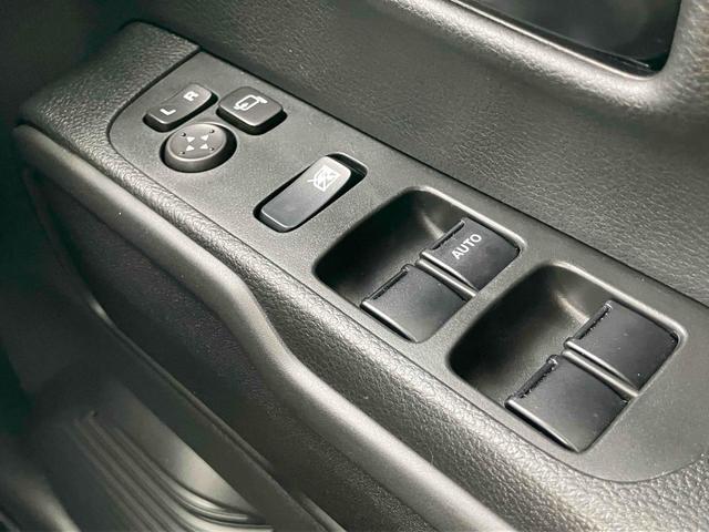 ハスラー ハイブリッドＧ　全周囲カメラ　ナビ　ＴＶ　クリアランスソナー　オートクルーズコントロール　レーンアシスト　衝突被害軽減システム　オートライト　スマートキー　アイドリングストップ　電動格納ミラー　シートヒーター　ＣＶＴ（11枚目）