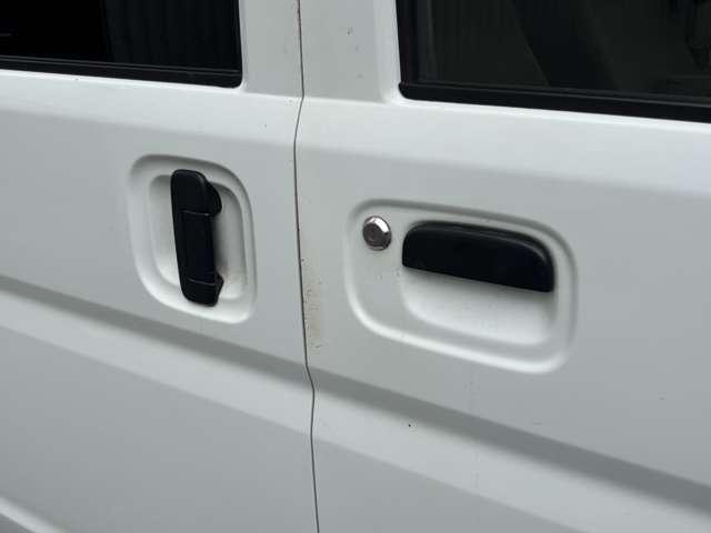 ＮＶ１００クリッパーバン ＤＸ　ＧＬエマージェンシーブレーキパッケージ　衝突被害軽減ブレーキ　横滑り防止機能　パワーウインドウ　４ＷＤ（22枚目）