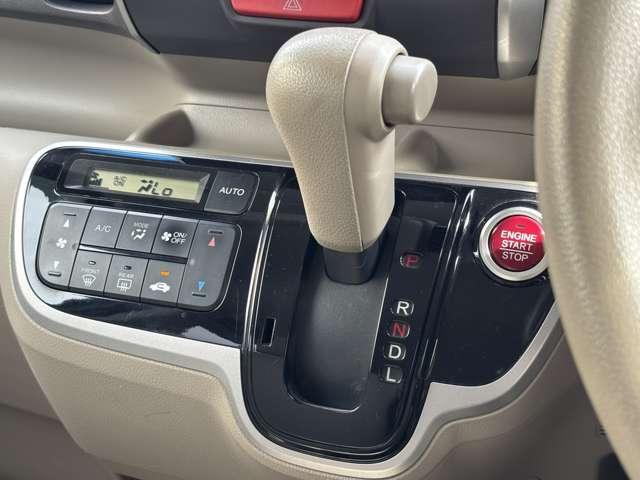 Ｎ－ＢＯＸ Ｇ・Ｌパッケージ　ＣＤデッキＥＴＣ　両側スライドドア左側電動　アイドリングストッププッシュスタートスマートキー（46枚目）