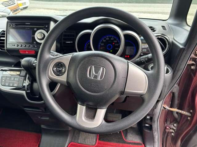 Ｎ－ＢＯＸカスタム Ｇ・Ｌパッケージ　ＣＤデッキ　両側スライドドア左側電動　アイドリングストッププッシュスタートスマートキー　ドライブレコーダー　ルーフ色アセ有（31枚目）