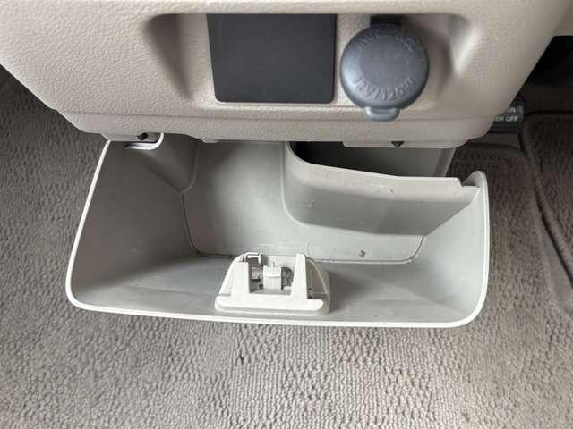 スペーシア Ｇ　ＨＤＤナビ　フルセグＴＶ　ＣＤ　ＤＶＤ　アイドリングストッププッシュスタートスマートキー　両側スライドドア（56枚目）