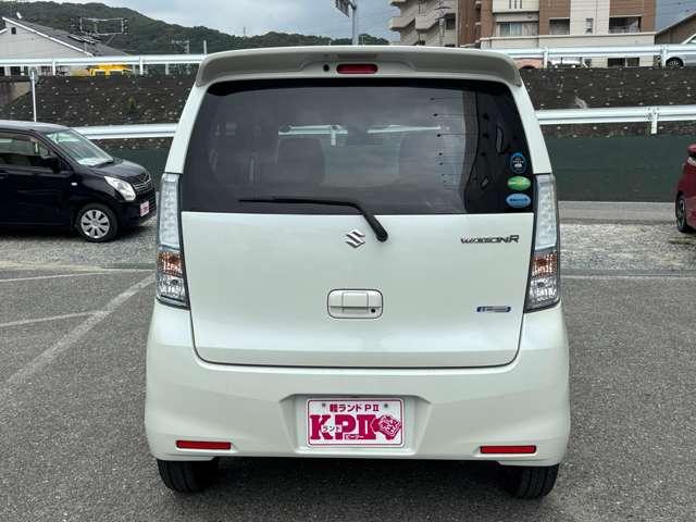 ワゴンR FZ CDデッキ ETC 衝突被害軽減ブレーキ 横滑り防止機能 アイドリングストップ シートヒーター プッシュスタート スマートキー(11枚目)
