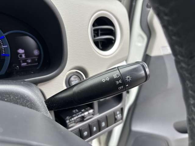 ワゴンR FZ CDデッキ ETC 衝突被害軽減ブレーキ 横滑り防止機能 アイドリングストップ シートヒーター プッシュスタート スマートキー(32枚目)