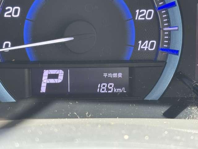 ワゴンR FZ CDデッキ ETC 衝突被害軽減ブレーキ 横滑り防止機能 アイドリングストップ シートヒーター プッシュスタート スマートキー(35枚目)