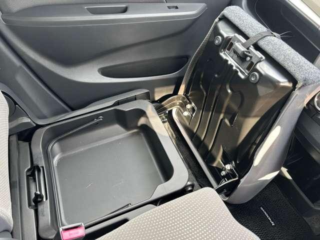 ワゴンR FZ CDデッキ ETC 衝突被害軽減ブレーキ 横滑り防止機能 アイドリングストップ シートヒーター プッシュスタート スマートキー(54枚目)