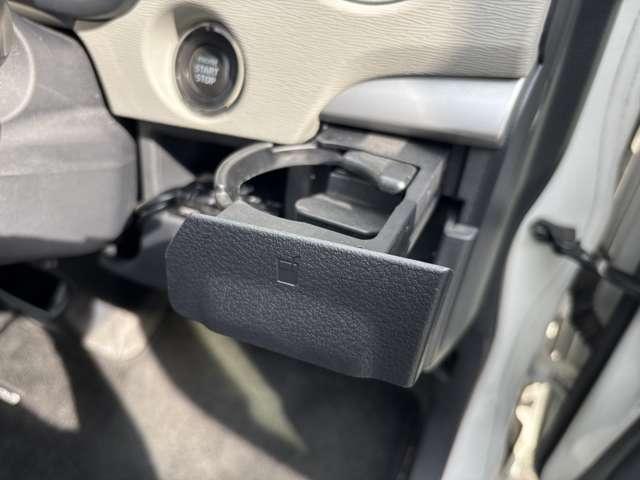 ワゴンR FZ CDデッキ ETC 衝突被害軽減ブレーキ 横滑り防止機能 アイドリングストップ シートヒーター プッシュスタート スマートキー(59枚目)