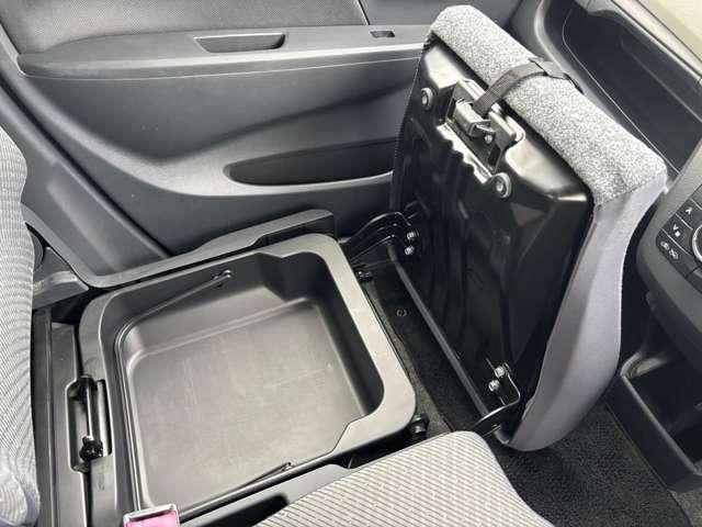 ワゴンＲ ＦＸ　ＣＤデッキ　ＥＴＣ　アイドリングストップ　シートヒーター　キーレス（51枚目）