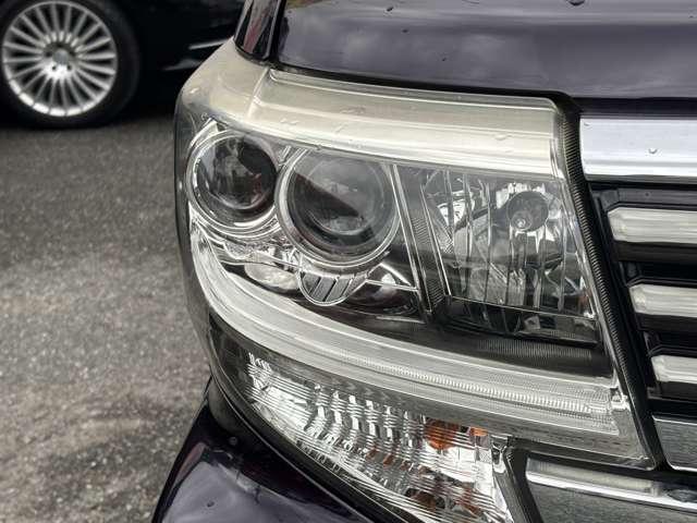 タント カスタムＸ　トップエディションＳＡＩＩ　フルセグナビＣＤＤＶＤラジオＢｌｕｅｔｏｏｔｈバックカメラアラウンドビューモニターアイドリングストップオートエアコン衝突被害軽減ブレーキ横滑り防止機能プッシュスタートスマートキー（15枚目）