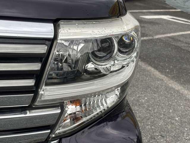 タント カスタムＸ　トップエディションＳＡＩＩ　フルセグナビＣＤＤＶＤラジオＢｌｕｅｔｏｏｔｈバックカメラアラウンドビューモニターアイドリングストップオートエアコン衝突被害軽減ブレーキ横滑り防止機能プッシュスタートスマートキー（16枚目）