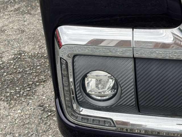 タント カスタムＸ　トップエディションＳＡＩＩ　フルセグナビＣＤＤＶＤラジオＢｌｕｅｔｏｏｔｈバックカメラアラウンドビューモニターアイドリングストップオートエアコン衝突被害軽減ブレーキ横滑り防止機能プッシュスタートスマートキー（17枚目）