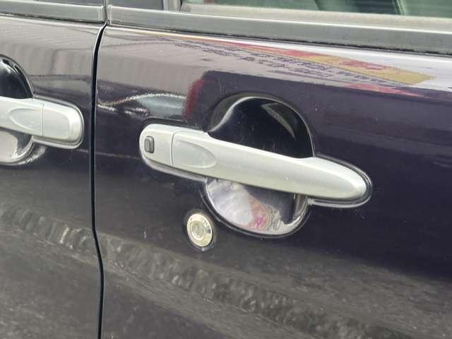 タント カスタムＸ　トップエディションＳＡＩＩ　フルセグナビＣＤＤＶＤラジオＢｌｕｅｔｏｏｔｈバックカメラアラウンドビューモニターアイドリングストップオートエアコン衝突被害軽減ブレーキ横滑り防止機能プッシュスタートスマートキー（22枚目）