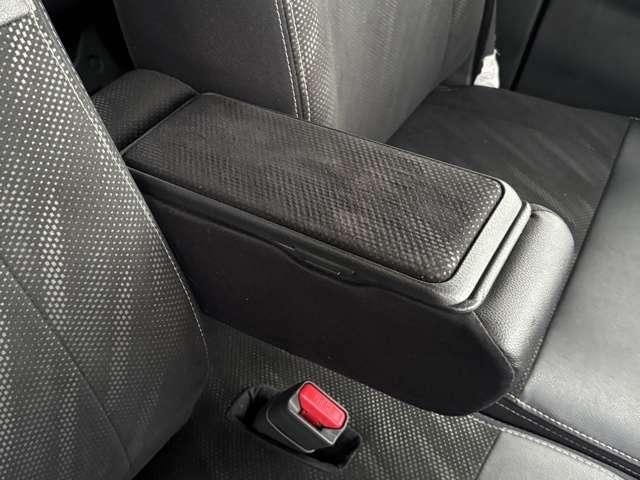 タント カスタムＸ　トップエディションＳＡＩＩ　フルセグナビＣＤＤＶＤラジオＢｌｕｅｔｏｏｔｈバックカメラアラウンドビューモニターアイドリングストップオートエアコン衝突被害軽減ブレーキ横滑り防止機能プッシュスタートスマートキー（28枚目）