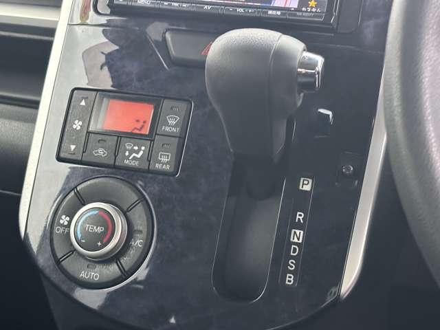 タント カスタムＸ　トップエディションＳＡＩＩ　フルセグナビＣＤＤＶＤラジオＢｌｕｅｔｏｏｔｈバックカメラアラウンドビューモニターアイドリングストップオートエアコン衝突被害軽減ブレーキ横滑り防止機能プッシュスタートスマートキー（51枚目）