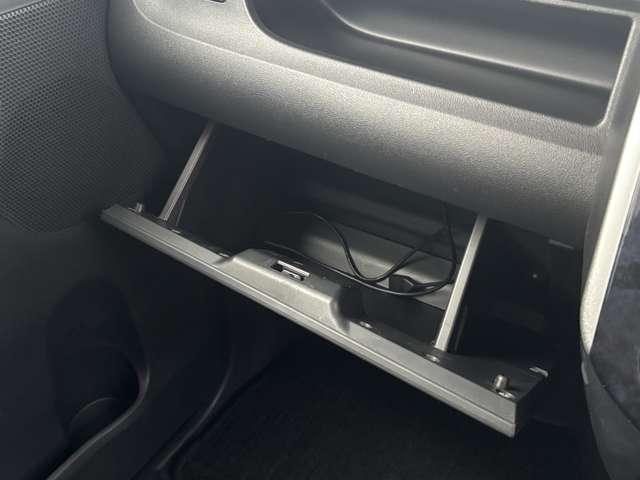 タント カスタムＸ　トップエディションＳＡＩＩ　フルセグナビＣＤＤＶＤラジオＢｌｕｅｔｏｏｔｈバックカメラアラウンドビューモニターアイドリングストップオートエアコン衝突被害軽減ブレーキ横滑り防止機能プッシュスタートスマートキー（57枚目）