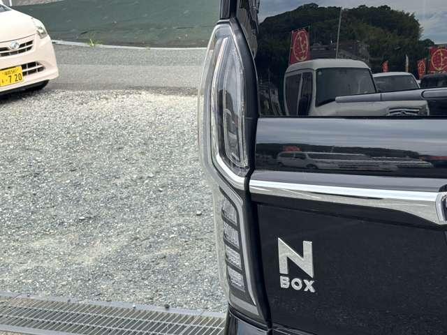 Ｎ－ＢＯＸカスタム Ｇ・Ｌホンダセンシング　レーダブレーキＡストップ　アダプティブＣＣ　車線維持支援システム　ＡＴハイビーム　電動格納式ミラー　Ｂｌｕｅｔｏｏｔｈ　ＥＳＣ　キーフリーシステム　メモリーナビ　ＬＥＤライト　オートライト　バックＭ（20枚目）